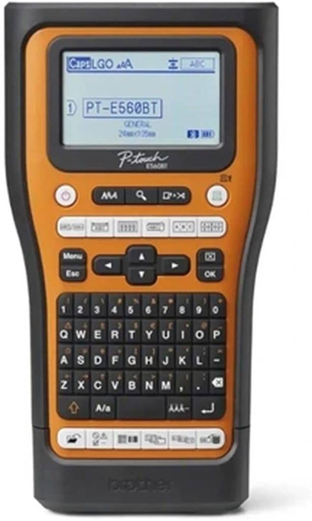 Test de l'étiqueteuse Brother PT-E560BTSP : performance et praticité